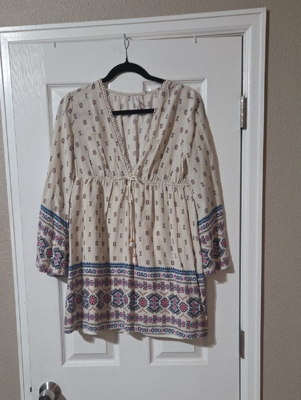 Xhilaration Ivory Bohemian Tunic with Blue & Pink Embroidery Pattern